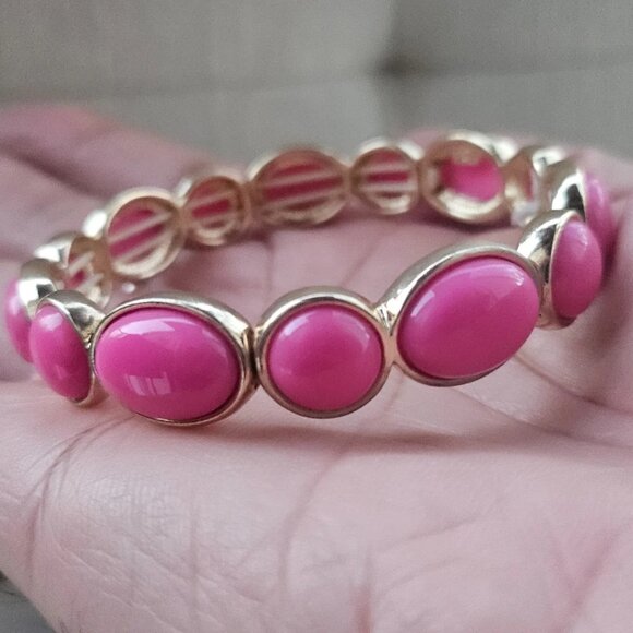 Jewelry - Pink Bracelet Fashion Jewelry Pink/Gold Tone Wristband Jewelry NWOT Unbranded